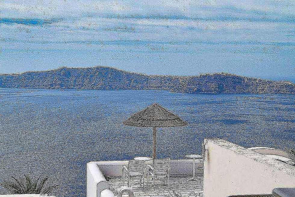 Romantic honeymoon suite for two with sea view